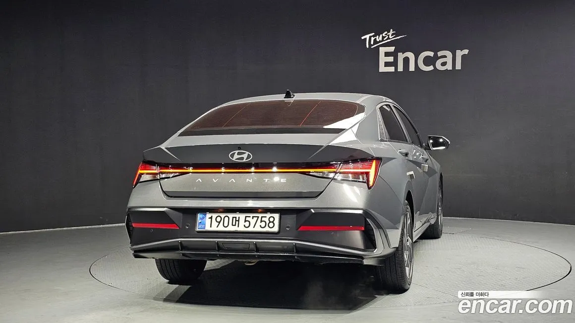 Hyundai AVANTE — фото 2