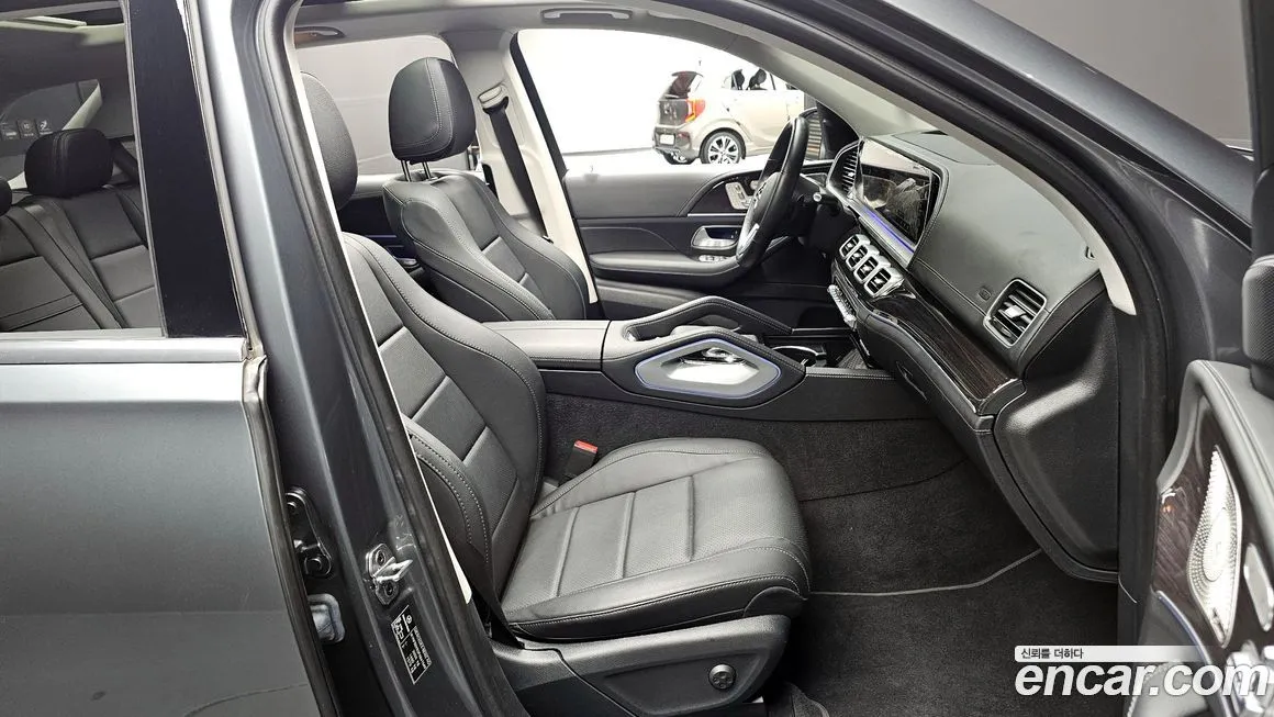 Mercedes-Benz GLE-Class — фото 10