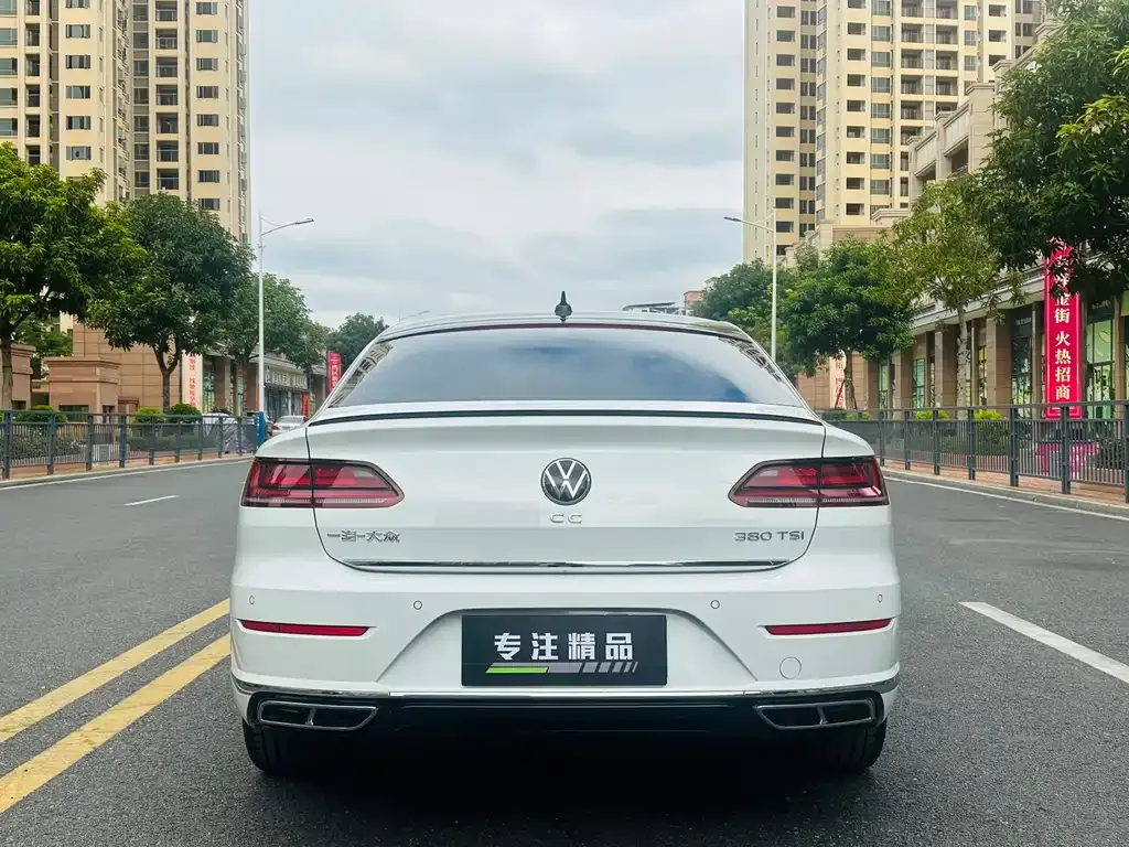 Volkswagen CC — фото 6