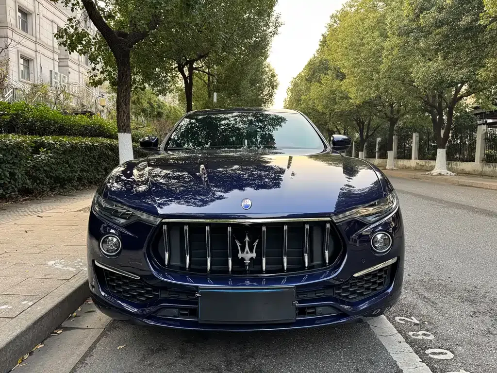 Maserati Levante — фото 10