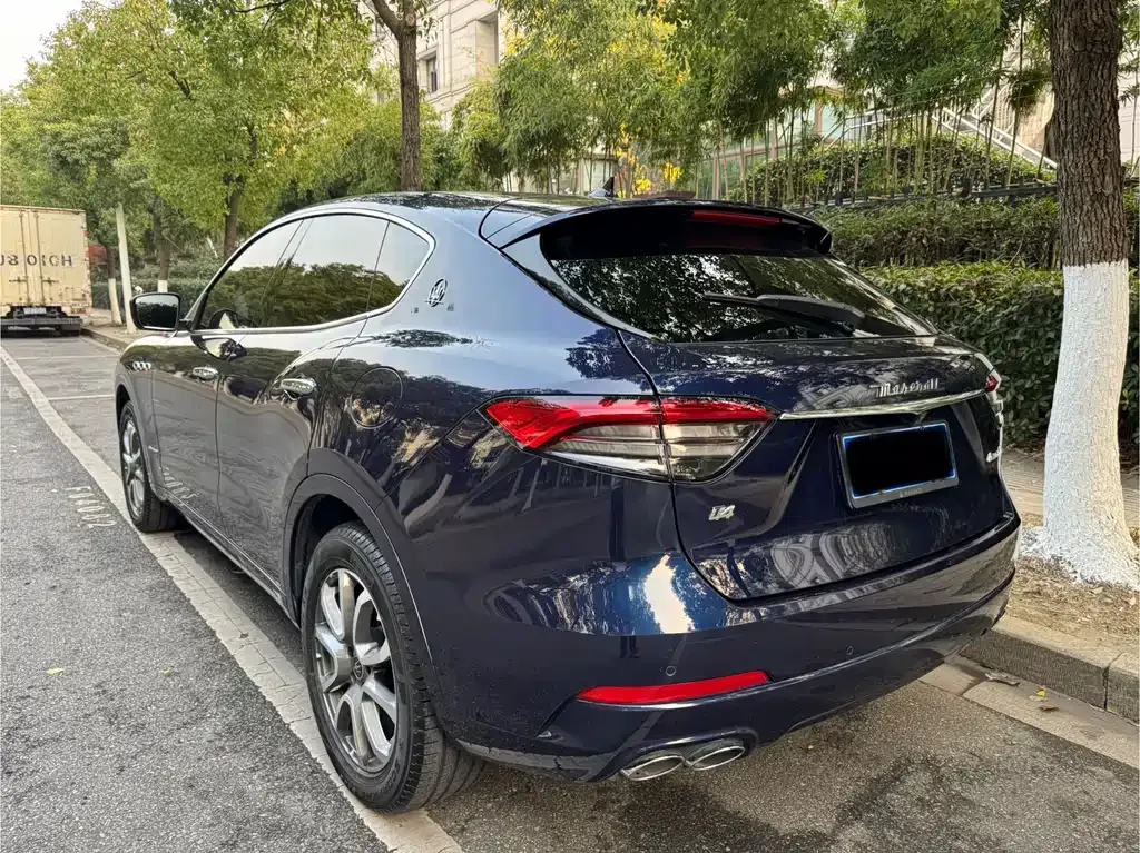 Maserati Levante — фото 7
