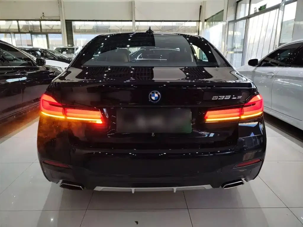 BMW 5 Series New Energy — фото 3