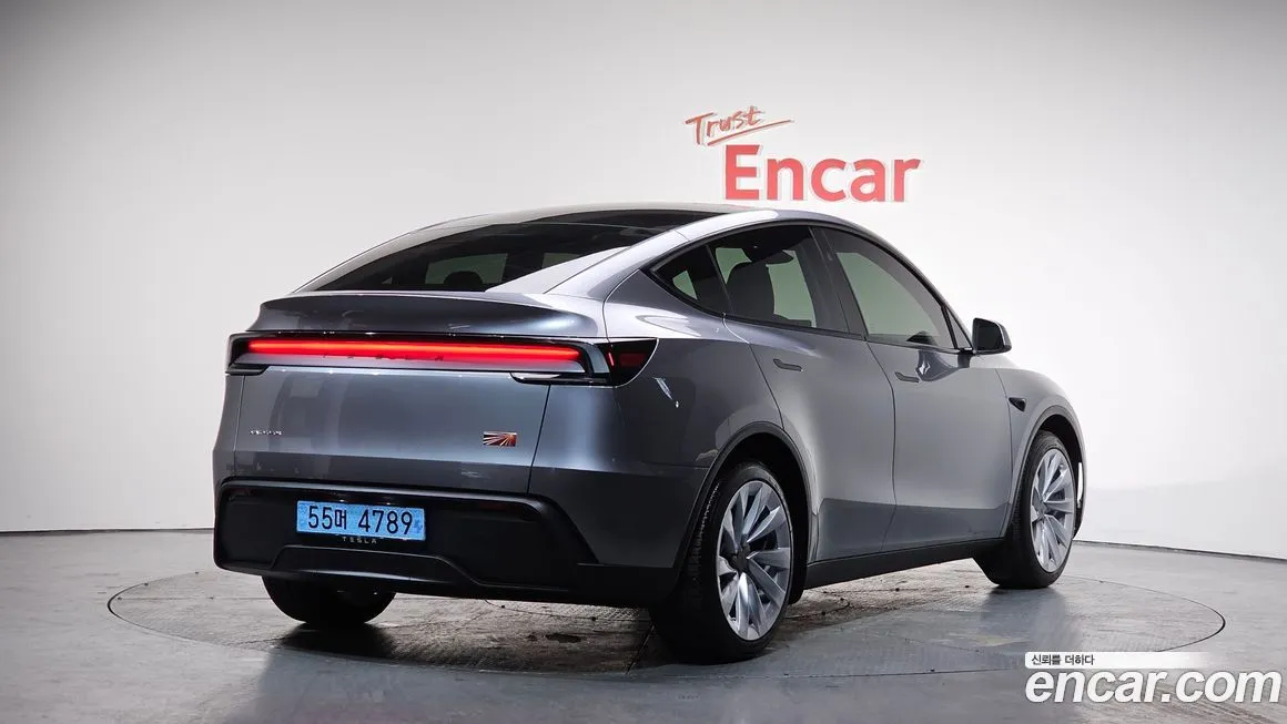 Tesla Model Y — фото 3