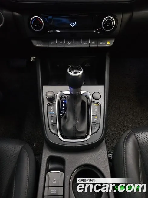 Hyundai Kona — фото 2