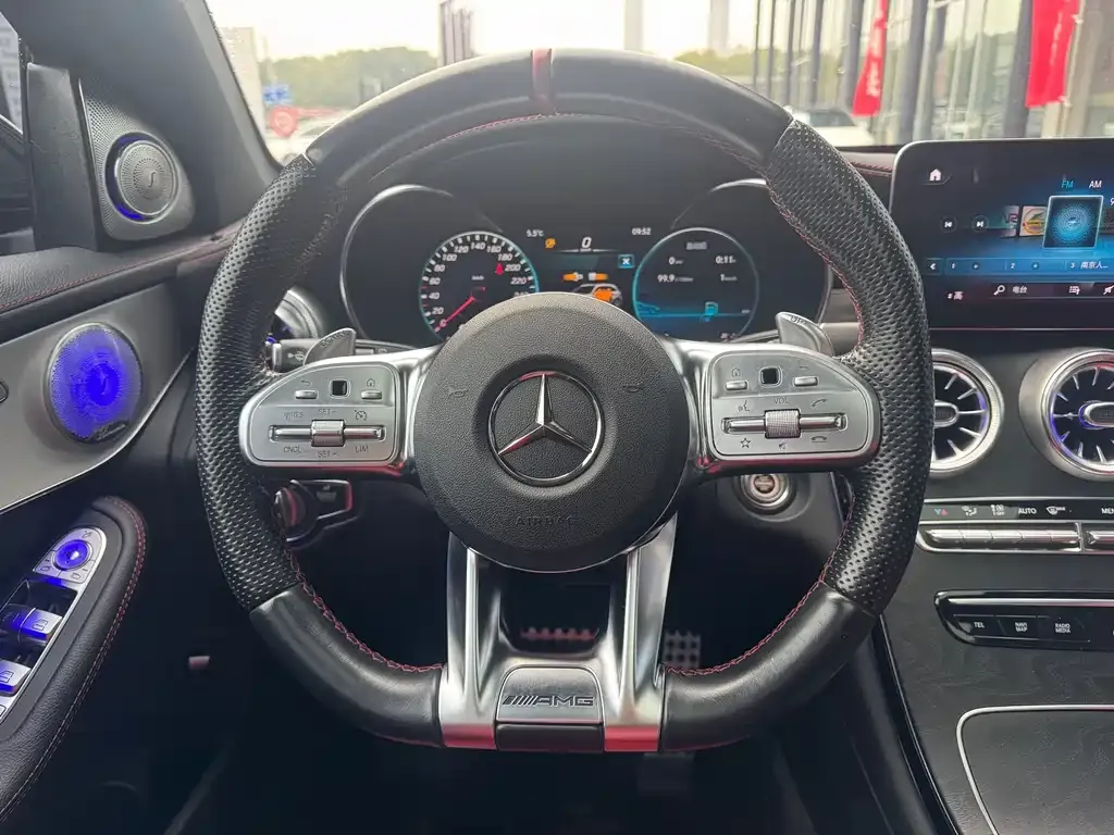 Mercedes-Benz GLC AMG — фото 2