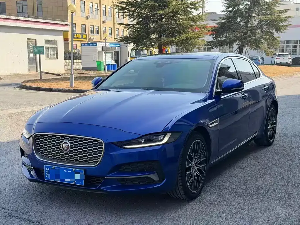 Jaguar XEL — фото 1