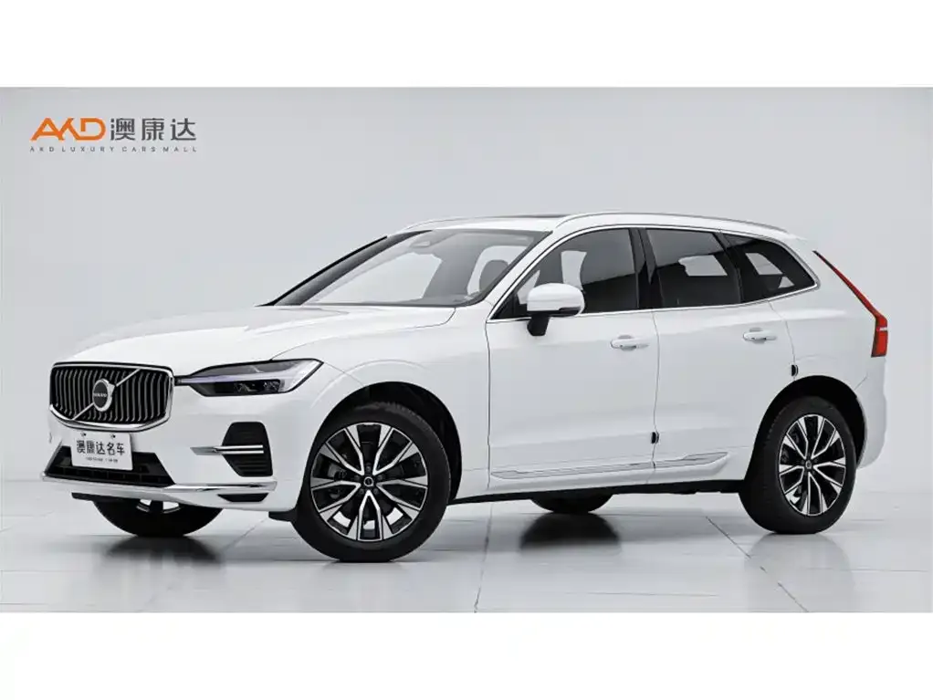 Volvo XC60 — фото 1