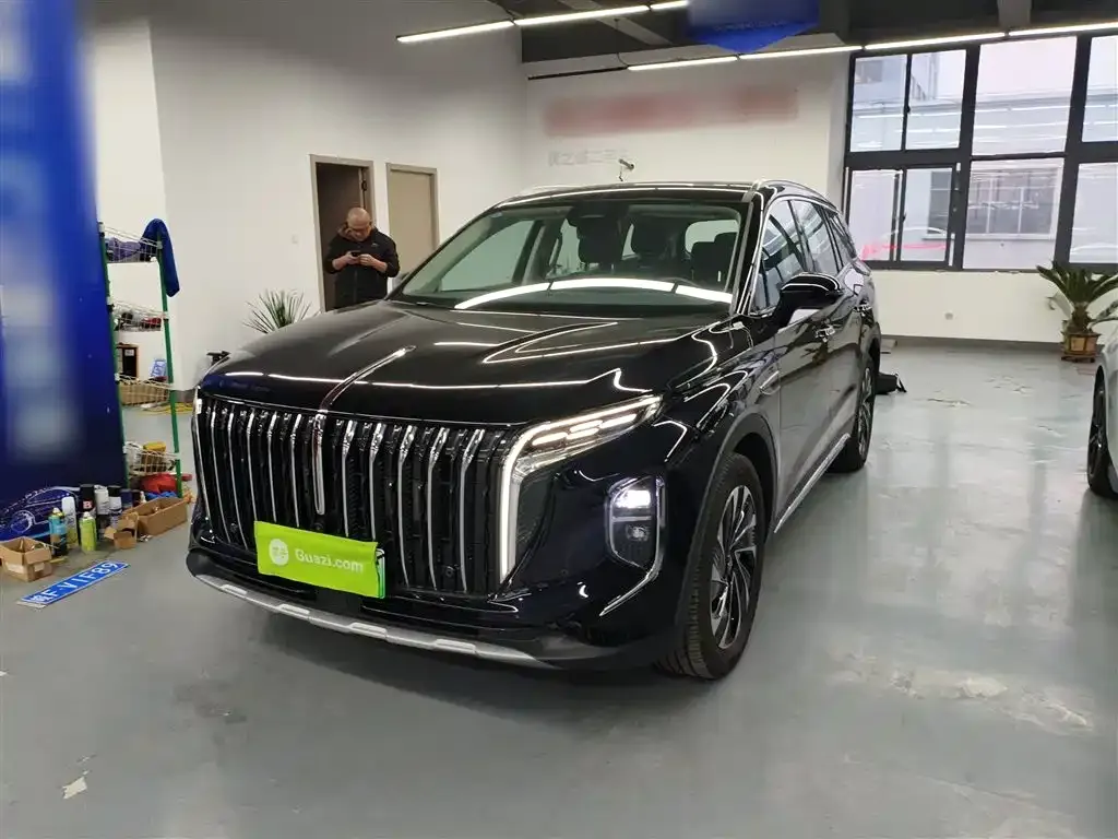 Hongqi HS7 PHEV — фото 1