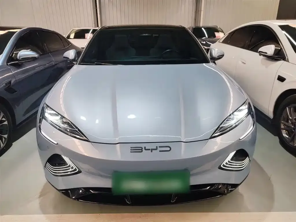 BYD Seal — фото 2