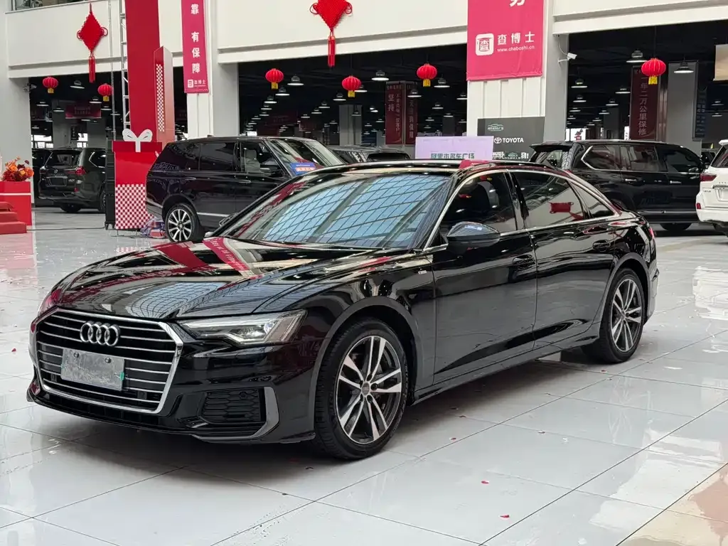 Audi A6L — фото 1