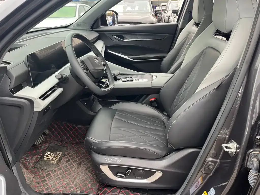 Changan CS75PLUS — фото 10