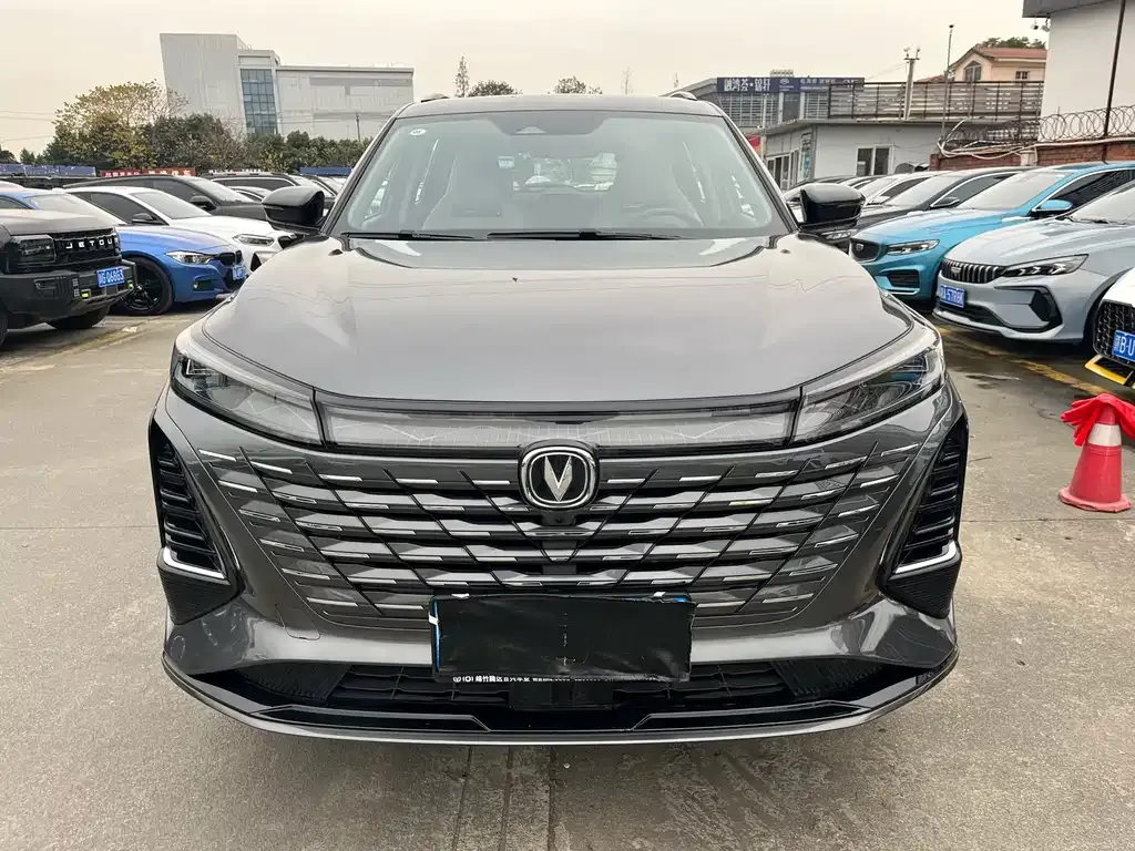 Changan CS75PLUS — фото 9