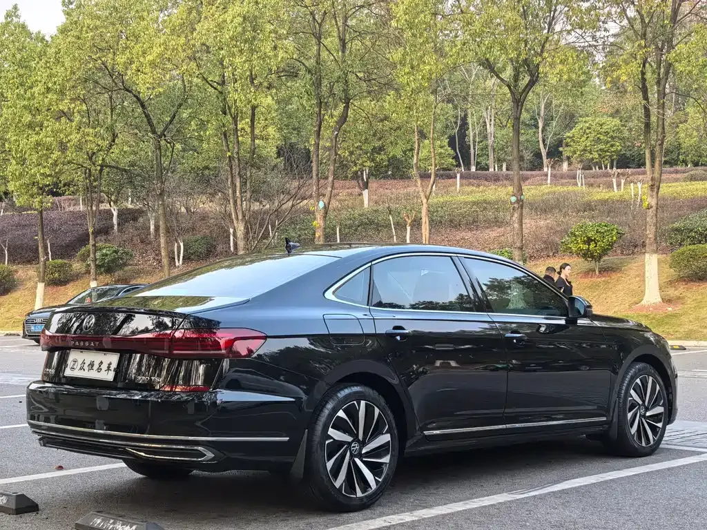 Volkswagen Passat — фото 3