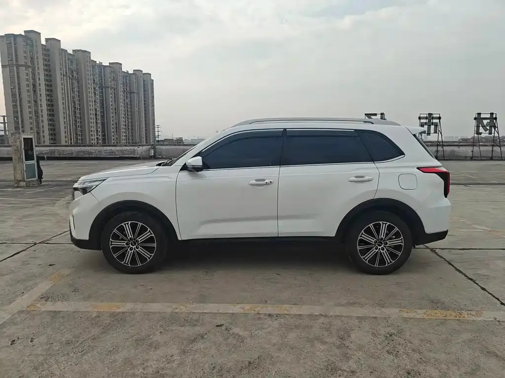 Kia Sportage — фото 5