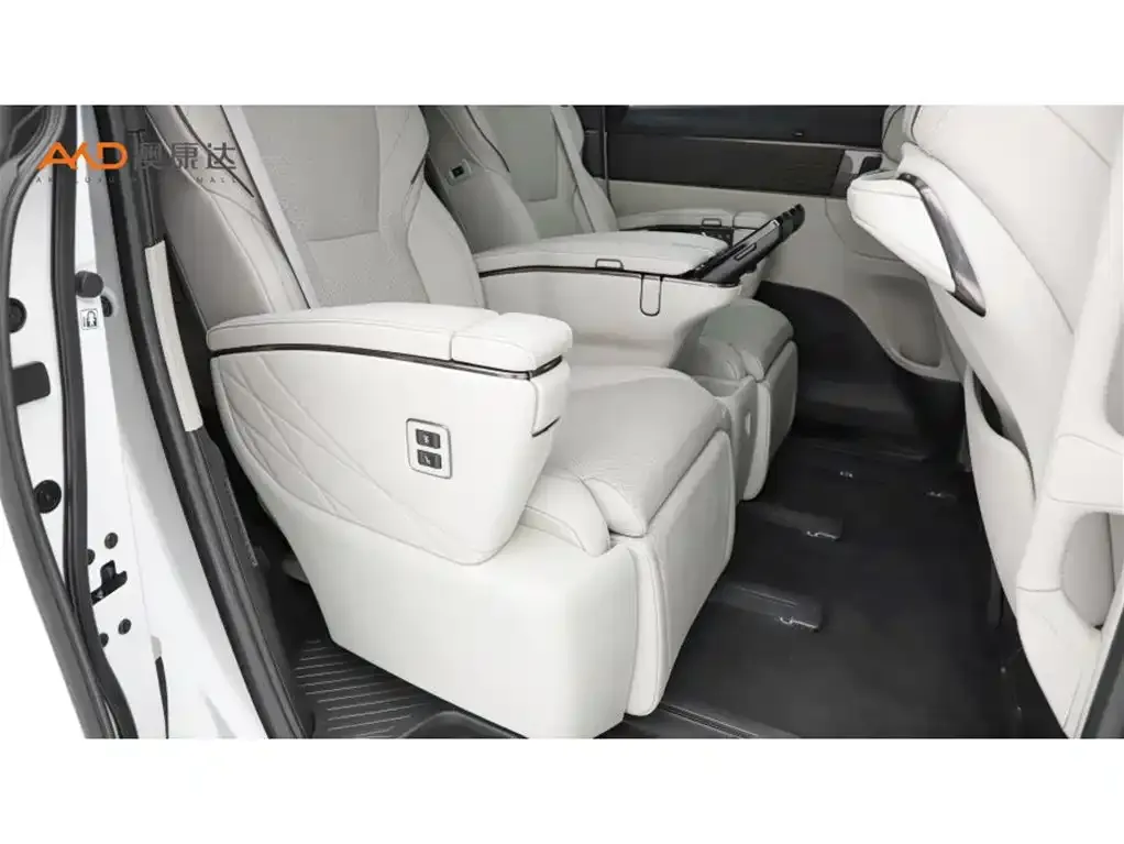 Toyota Alphard — фото 5
