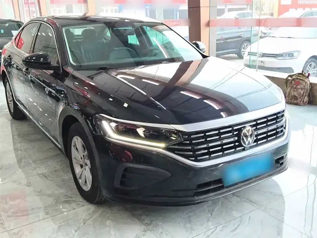 Volkswagen Passat — фото 5