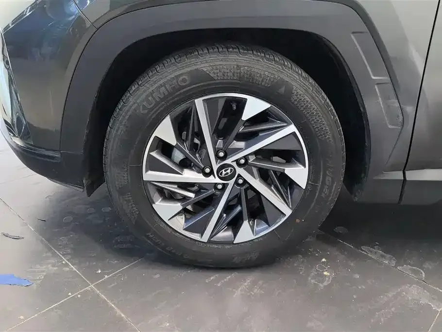 Hyundai Tucson — фото 8