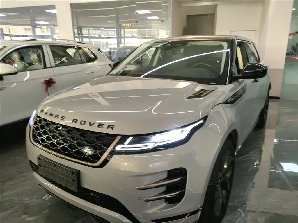 Land Rover Evoque — фото 1
