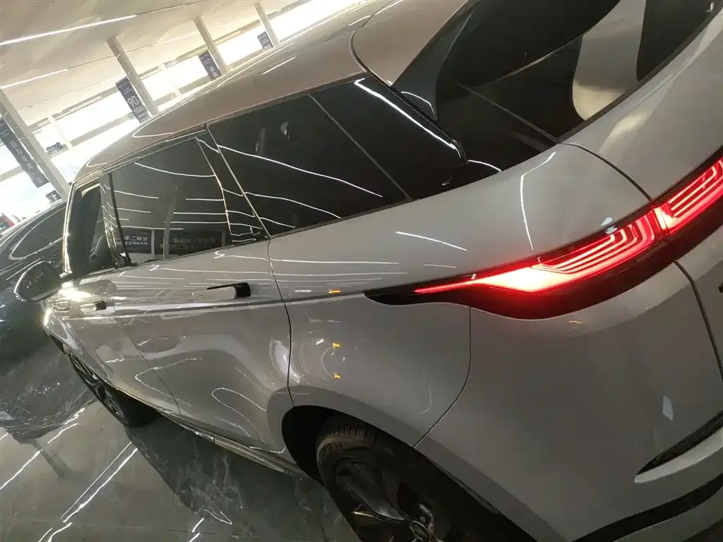 Land Rover Evoque — фото 6