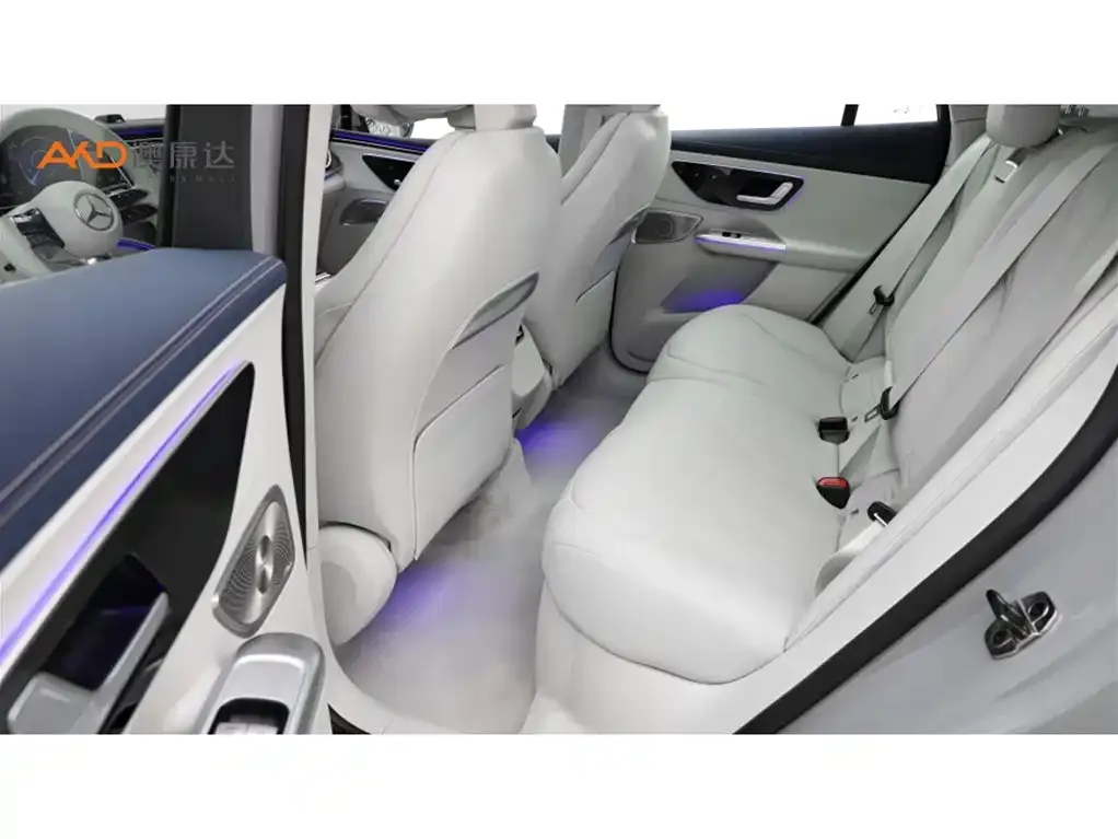 Mercedes-Benz EQE SUV — фото 6