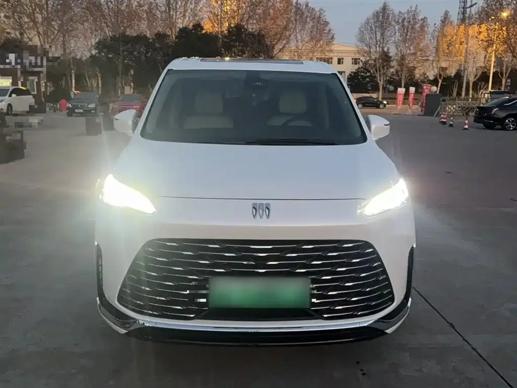 Buick GL8 Hybrid — фото 6
