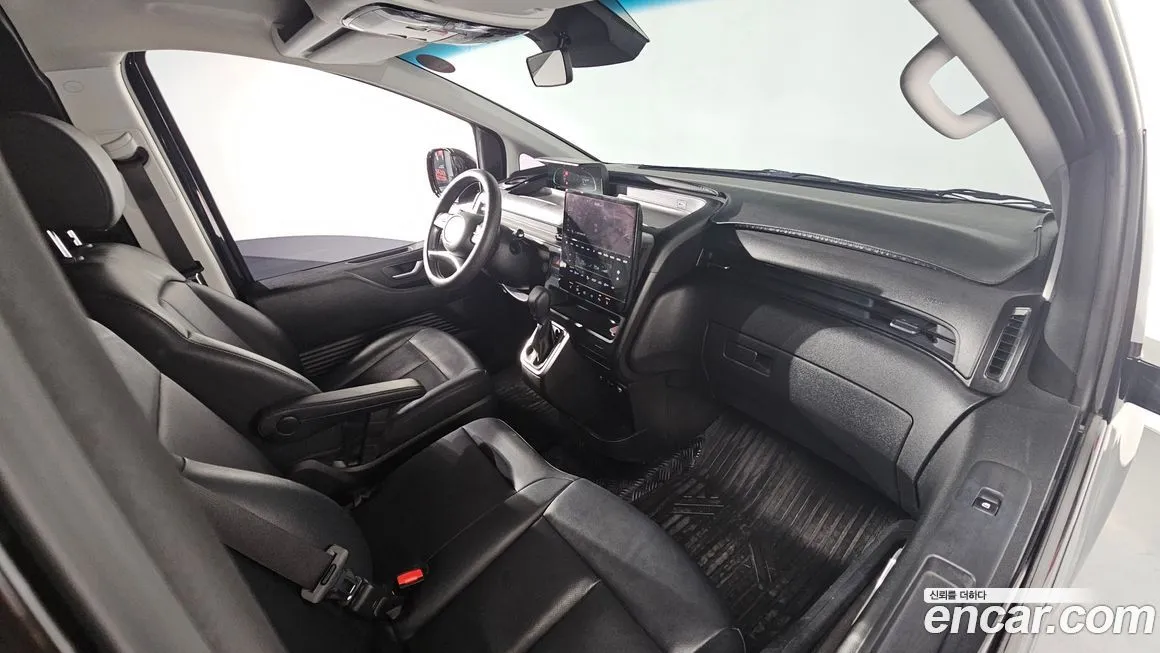Hyundai Staria — фото 6