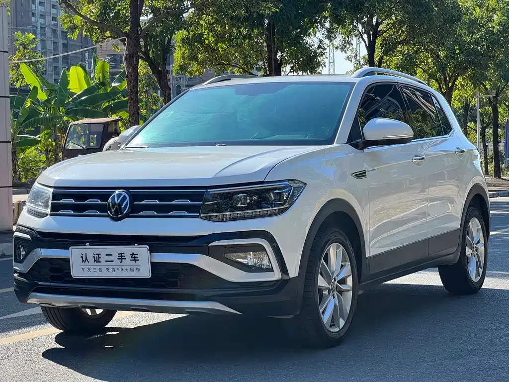 Volkswagen T-Cross — фото 1