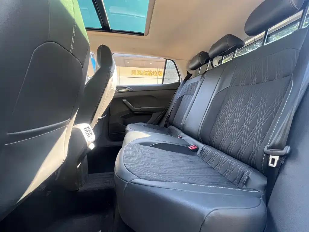 Volkswagen T-Cross — фото 4