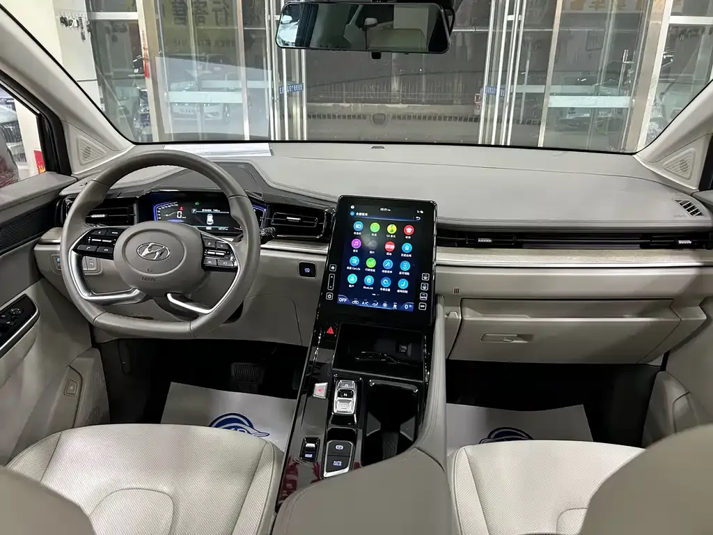 Hyundai Custo — фото 3