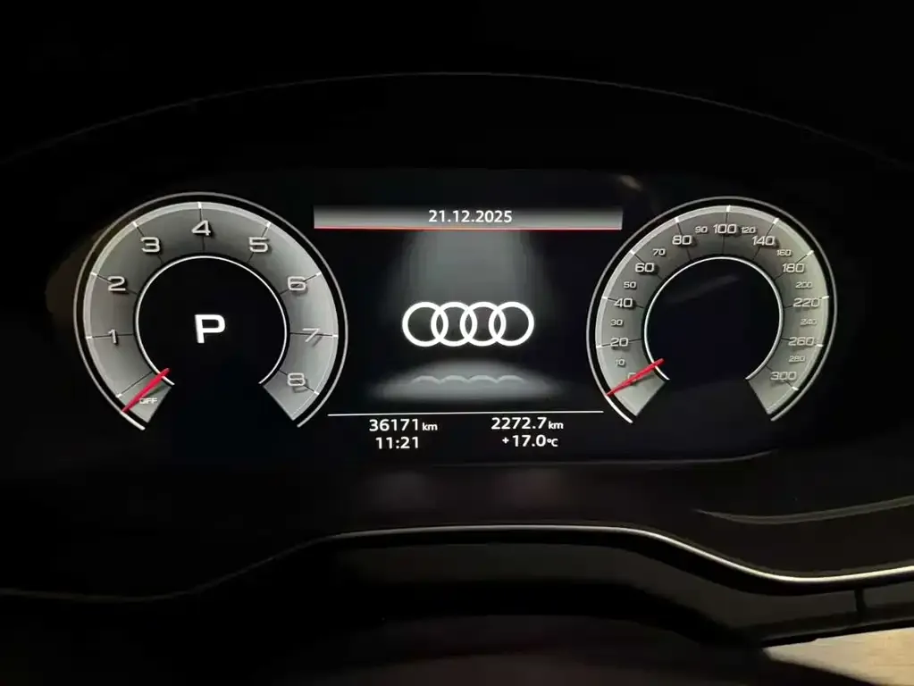 Audi Q5L — фото 5