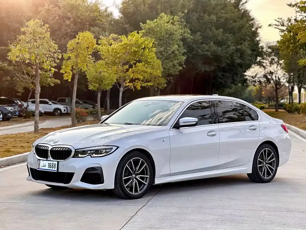 BMW 3 Series — фото 1