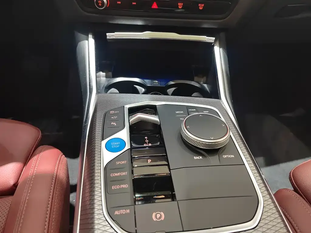 BMW i3 — фото 8
