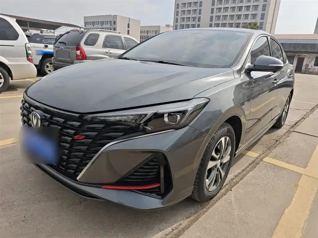 Changan Eado — фото 10