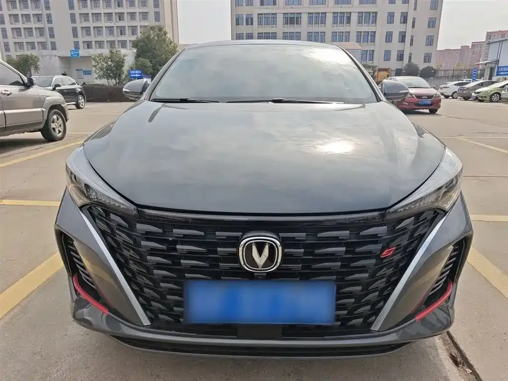 Changan Eado — фото 4