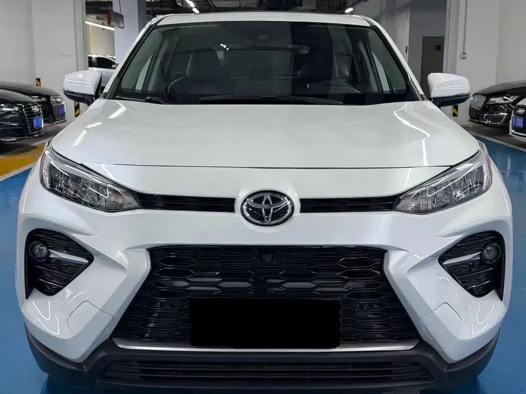 Toyota Wildlander — фото 7