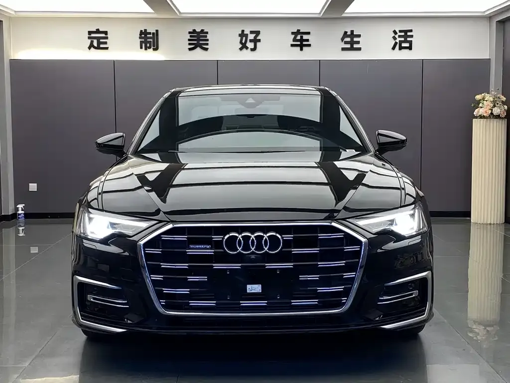 Audi A6L — фото 2