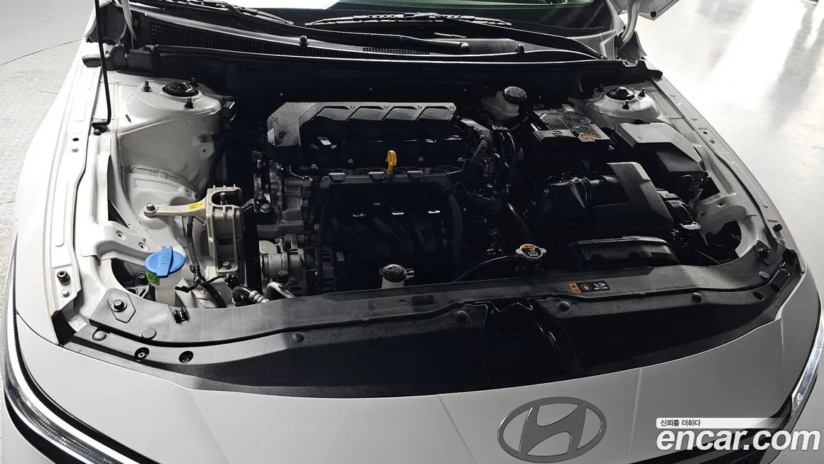 Hyundai AVANTE — фото 6