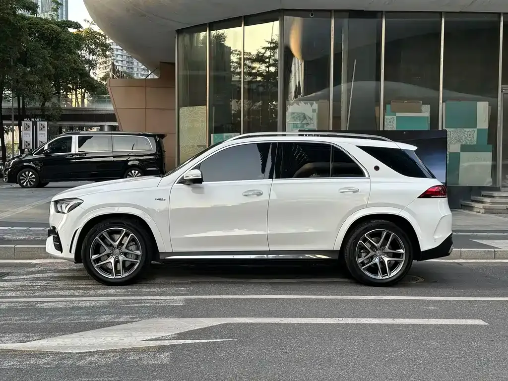 Mercedes-Benz GLE AMG — фото 9