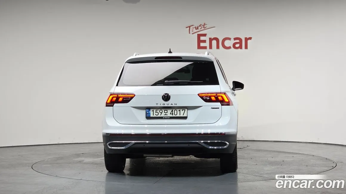 Volkswagen Tiguan — фото 2