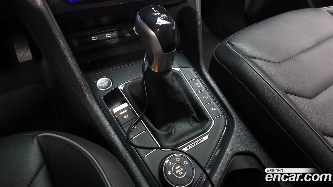 Volkswagen Tiguan — фото 6
