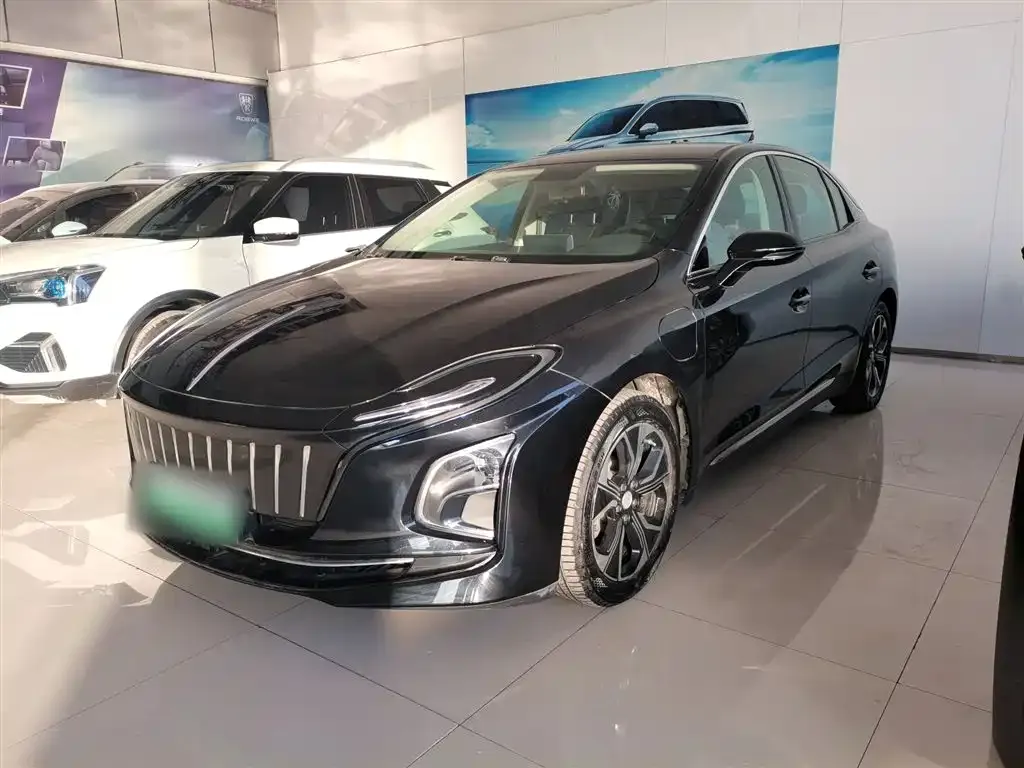 Hongqi E-QM5 — фото 1