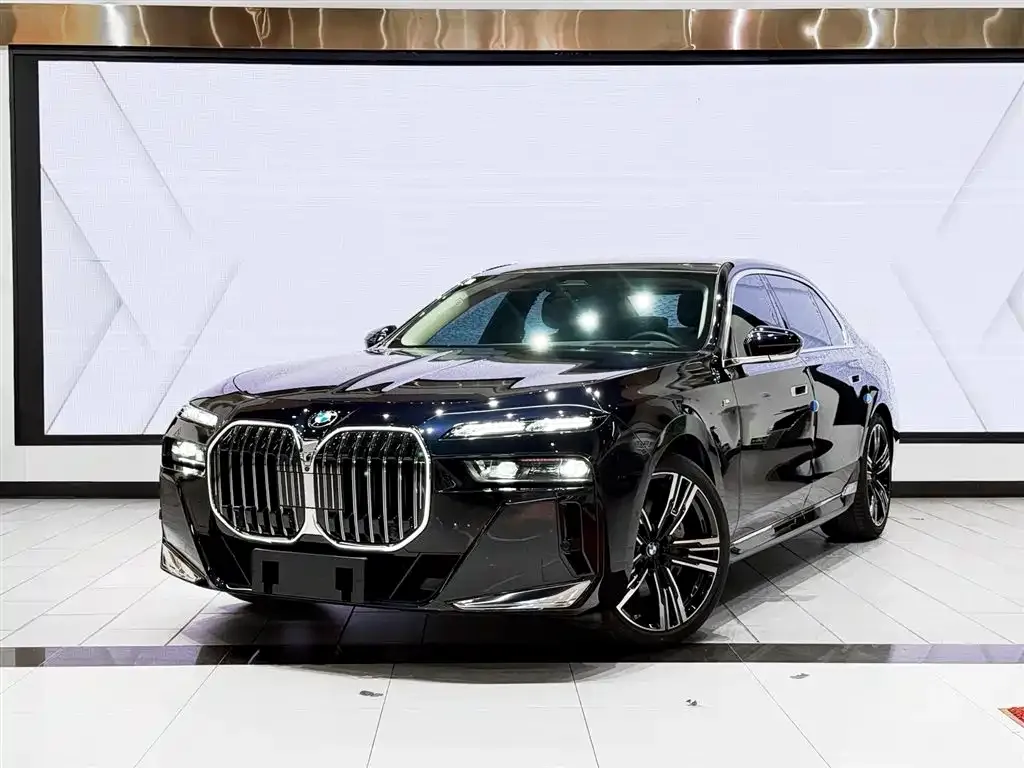 BMW 7 Series — фото 4