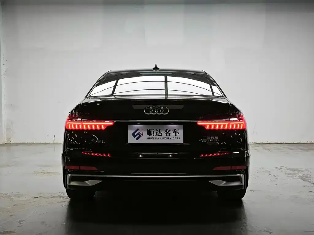 Audi A6L — фото 2