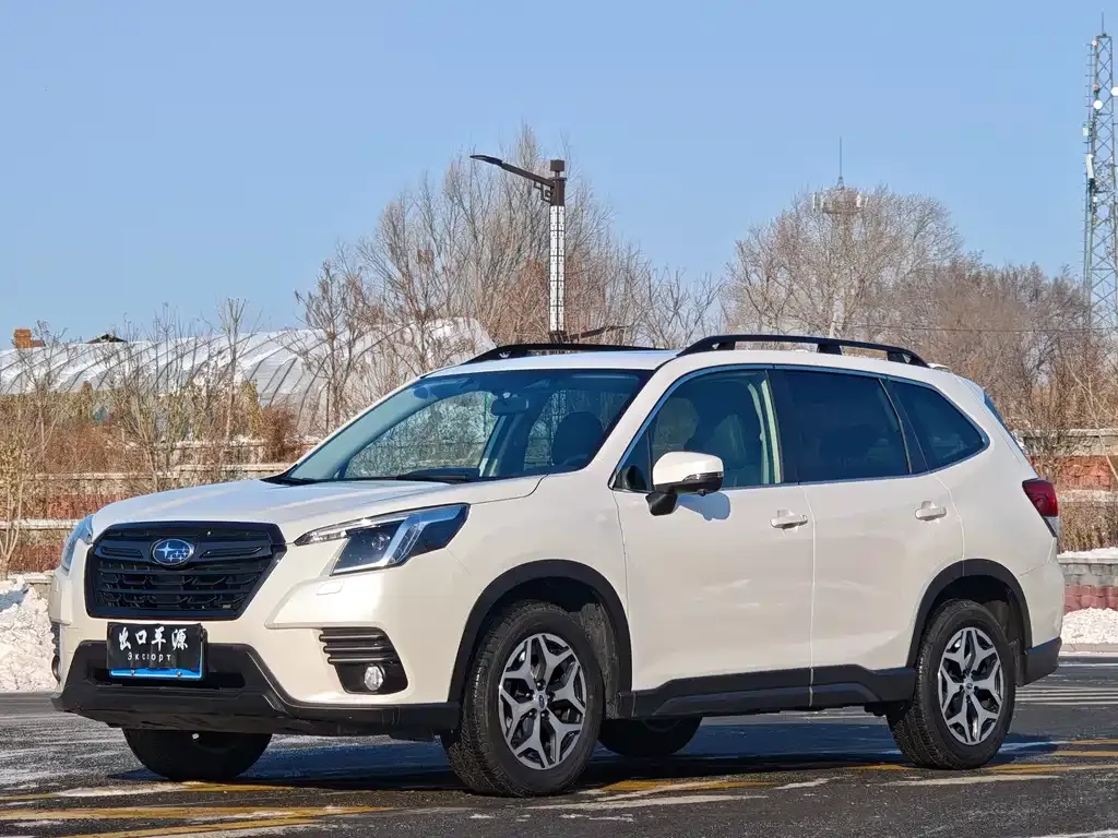 Subaru Forester — фото 1