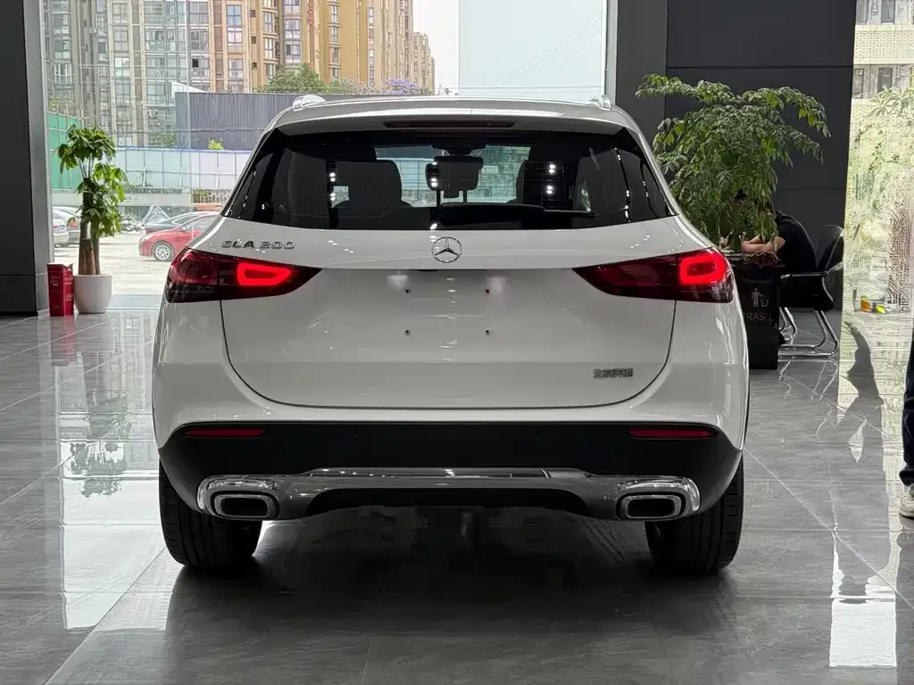 Mercedes-Benz GLA — фото 5