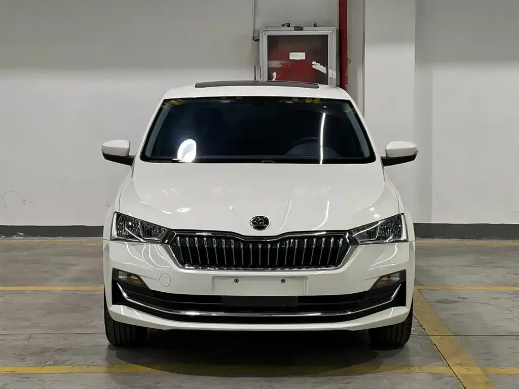 Skoda Rapid — фото 4