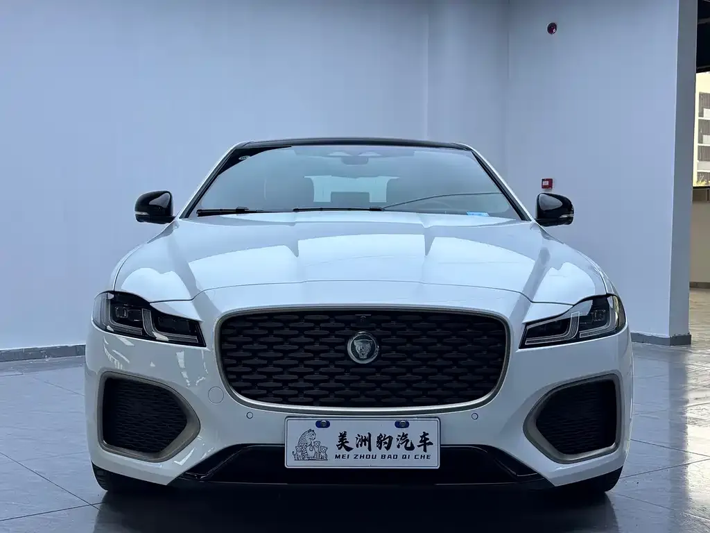 Jaguar XFL — фото 6