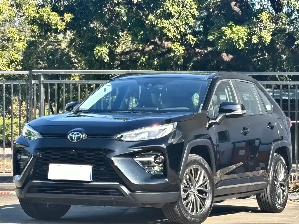 Toyota Wildlander — фото 1