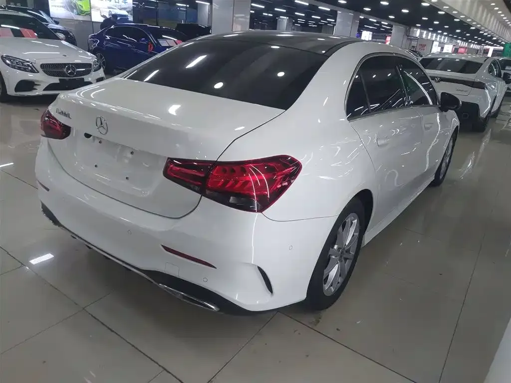 Mercedes-Benz A-Class — фото 10