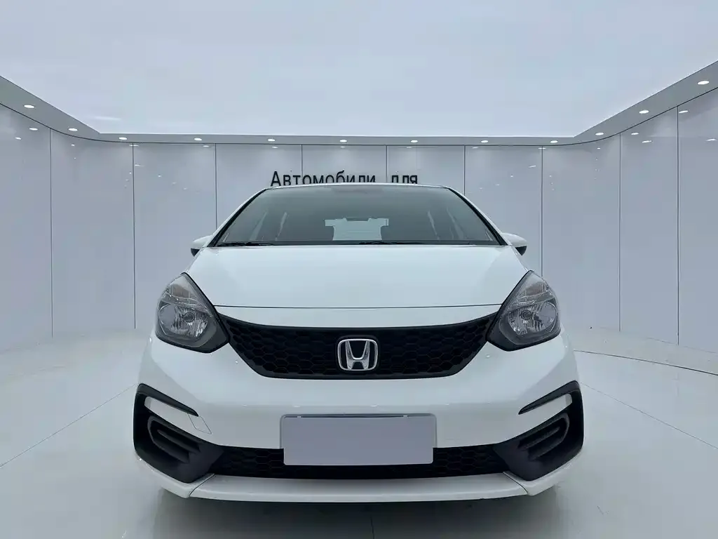 Honda Fit — фото 6